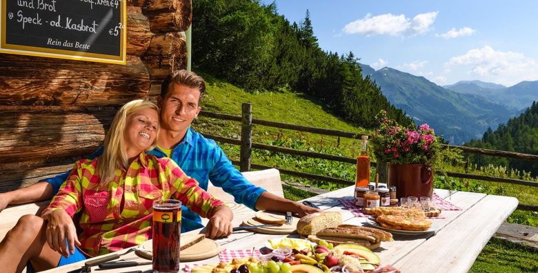 Hotel Gell  Savrsen wellness odmor u regiji Lungau Tweng bei Obertauern Austrija  615 EUR  3x nocenje u dvokrevetnoj Standard sobi za 2 osobe Polupansion