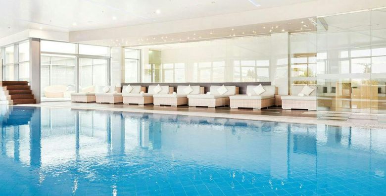 Sun Gardens Dubrovnik  Luksuzna obiteljska jesen u Dubrovniku Orasac Hrvatska  330 EUR  2x nocenje u jednosobnoj rezidenciji s pogledom na more za 3 osobe Dorucak