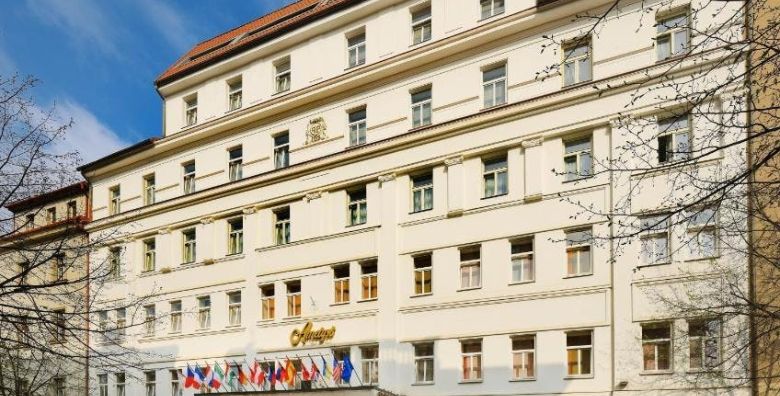 Hotel Ametyst  Obiteljski odmor u srcu Praga Prag Ceska  280 €