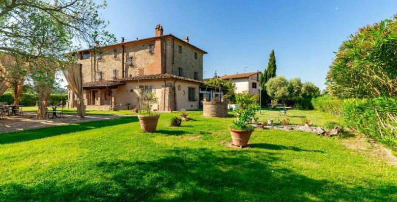 B B La Casa Medioevale  Adults only  Odmor u srcu Toskane Lamporecchio Italija  299 EUR  2x nocenje u dvokrevetnoj Standard sobi za 2 osobe Buffet dorucak