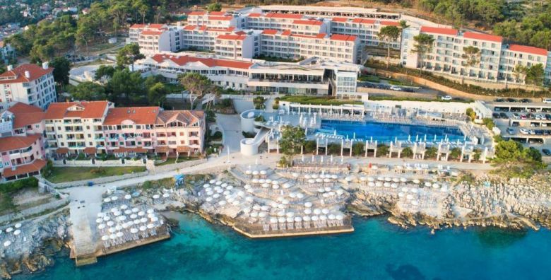 Vitality Hotel Punta  Jesenski odmor na Losinju za parove Veli Losinj Hrvatska  277 EUR  2x nocenje u Standard dvokrevetnoj sobi park strana s balkonom za 2 osobe Polupansion