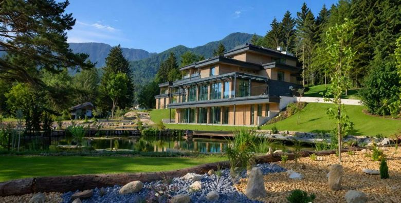 Hotel Wada  Butik wellness odmor u planinama tijekom tjedna Kotlje Slovenija  299 EUR  2x nocenje u dvokrevetnoj Comfort sobi za 2 osobe Bogati buffet dorucak od lokalnih namirnica dobavljaca iz okolice