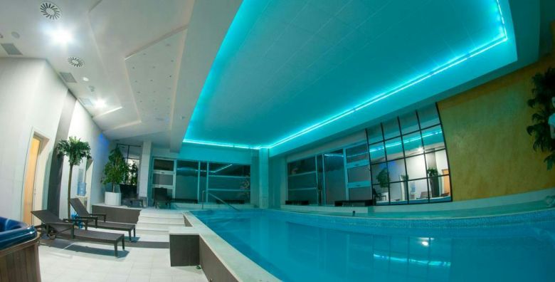 Putovanja - Akcija, popust i sniženje. (ponuda: 271680)