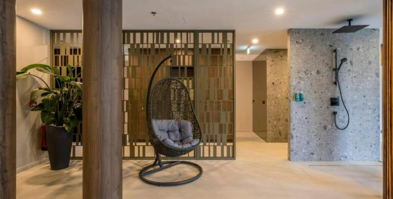 Hotel Olivier  Wellness odmor u boutique hotelu u Splitu Split Hrvatska  141 EUR  1x nocenje u Deluxe dvokrevetnoj sobi s balkonom i pogledom na more za 2 osobe 1 dijete do 6 99 godina besplatno  Dorucak