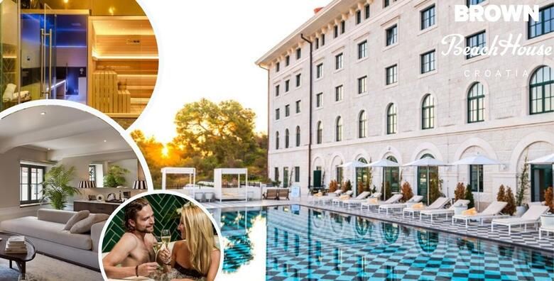 Brown Beach House 4  Trogir  2 nocenja s doruckom u sobi 1x vecerom u 5 slijedova za dvoje 2x relax masazom uz neograniceno koristenje bazena jacuzzija i sauna