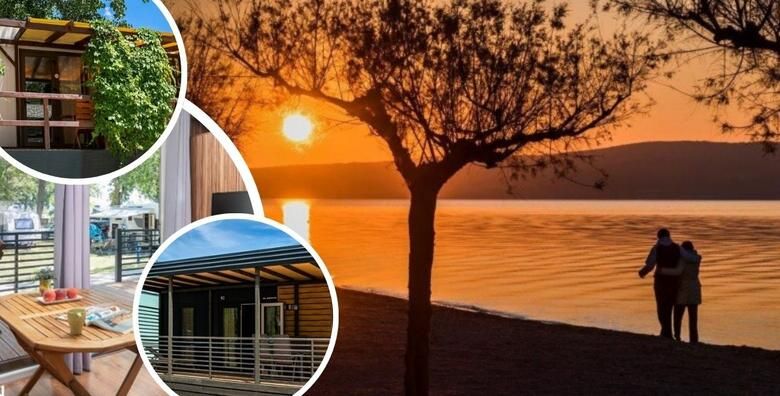 Camp Almissa 3  Omis  jesenski odmor u mobilnim kucicama uz 2 nocenja za do 5 odraslih osoba i do 2 djece i koristenje sportskih terena za nogomet i tenis