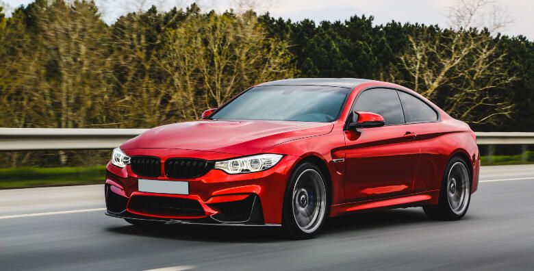 Priustite svom metalnom ljubimcu jednoslojno poliranje 3M pastom uz premaz tekucim voskom u Auto centru Jimmy