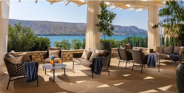 PRAZNIK RADA na Pagu  3 nocenja ALL INCLUSIVE za 2 osobe i do 2 djece u Annex hotelu Meridijan 4 uz koristenje spa zone bazen fitnessa i djecju animaciju u Hotelu Pagus 4 