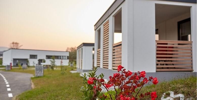 2 djece boravi gratis - Akcija, popust i sniženje. (ponuda: 261035)