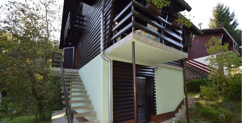 GORSKI KOTAR  opustajuci odmor u prirodi za obitelj ili prijatelje uz 2 nocenja za do 6 osoba u autohtonoj drvenoj kuci Bruno 3 