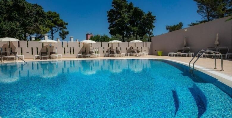 POSEBNA PONUDA Sunacni dani na Losinju Vitality Hotel Punta 4  2 nocenja s polupansionom za 2 odrasle osobe i 1 dijete uz koristenje bazena sauna te fitness centra