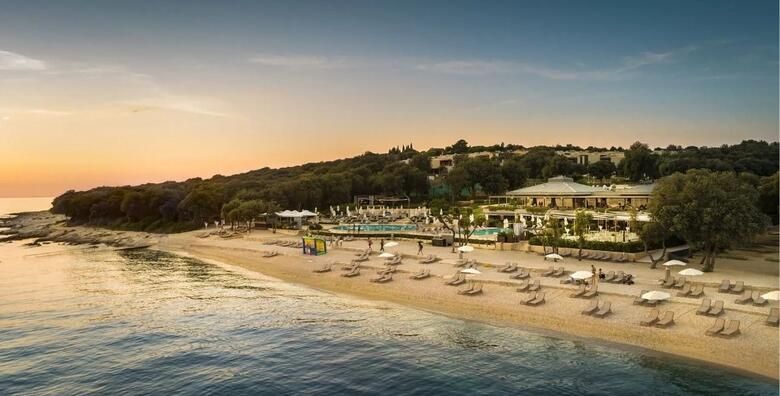 RESORT AMARIN 4  ROVINJ  2 nocenja s polupansionom za 2 ili 4 osobe uz koristenje vanjskog bazena i animacijski program