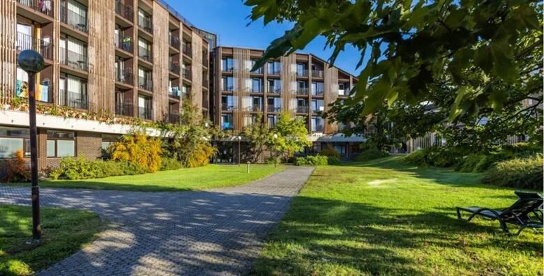 Hotel Termal 4  2 nocenja s polupansionom za dvoje ili obitelj  koristenje saune i neograniceno kupanje u bazenima i Termama