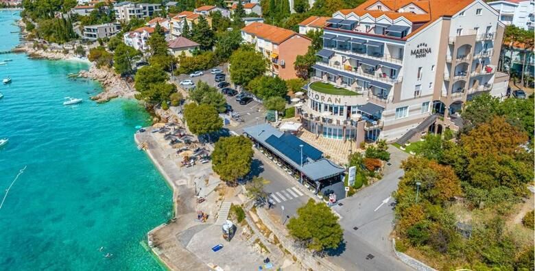 SELCE Hotel Marina 4  2 nocenja s doruckom za 2 osobe uz 1x tematski rucak za Festival skampa koristenje bazena i fitnessa