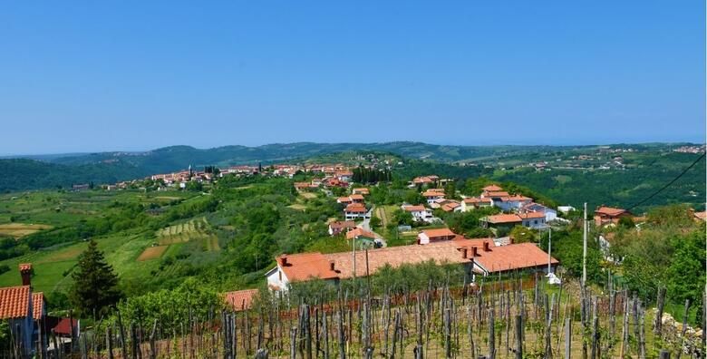 Jednodnevni izlet u SLOVENSKU ISTRU  posjetite gradice Stanjel i Koper te najpoznatiju pastuharnu lipicanaca Lipicu