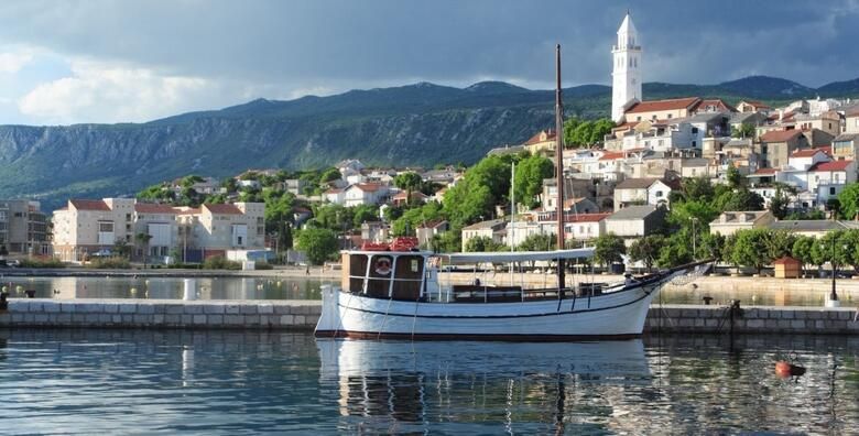 CIJELA SEZONA NOVI VINODOLSKI  opustite se uz 2 ili 5 nocenja za do 3 osobe u Primorskoj kuci Milka 3 u blizini plaze