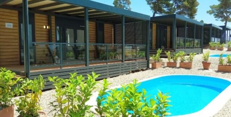 Deluxe kamping vila s privatnim bazenom uz 2 5 ili 7 nocenja za do 4 osobe i 2 djece do 11 99 g u Park Villas by Morenia 4 