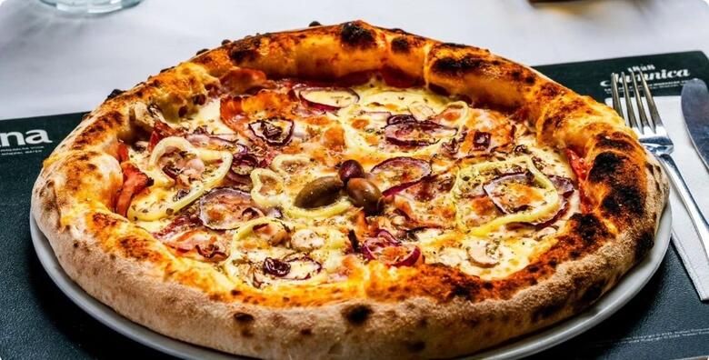 Pizza po izboru za 2 osobe u Magazinskoj kleti  Cetiri sesira