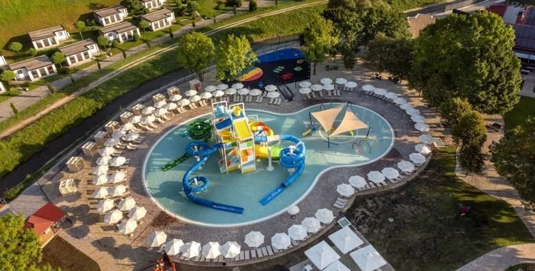 Hotel Terme Jezercica 4  nedjeljni odmor uz 1 nocenje s polupansionom za dvoje i do 3 djece uz neograniceno koristenje unutarnjih bazena s termalnom vodom