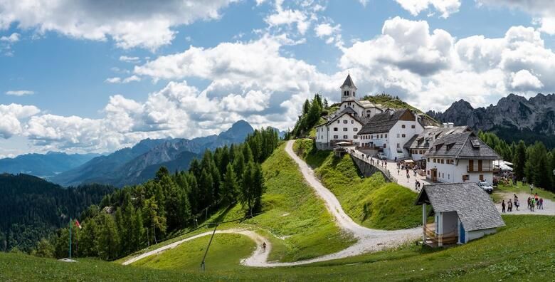 MONTE LUSSARI  planinarski izlet do svetista u Julijskim Alpama