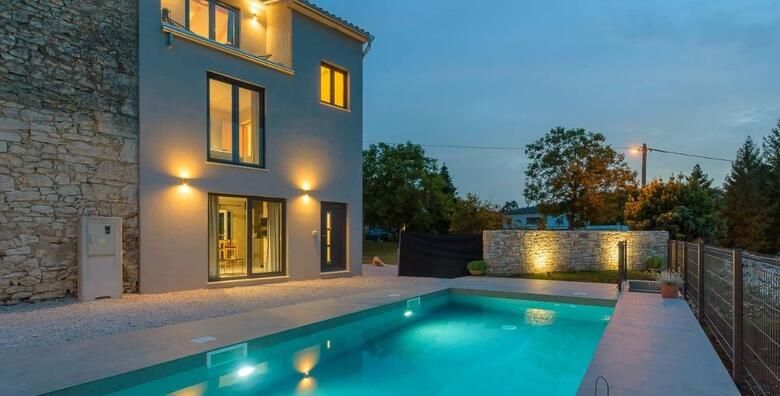 Istra Veljaki  2 ili 3 nocenja za 4 2 u Villi Hakuna Matata s privatnim bazenom i jacuzzijem