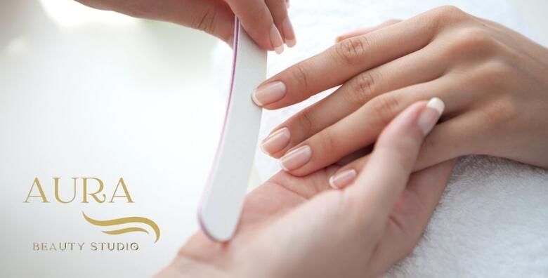 Parafinska kupka  manikura  trajni lak u Aura Beauty Studiju