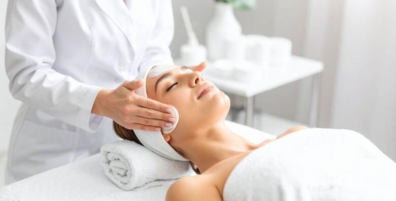 3 tretmana obnavljanja i oksigenacije koze po 45 minu Aura Beauty Studiju