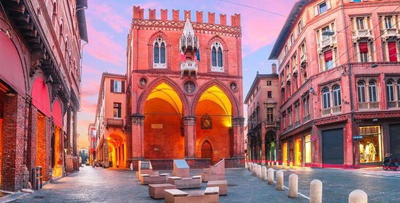 Bologna  dvodnevno putovanje s prijevozom nocenjem i polupansionom