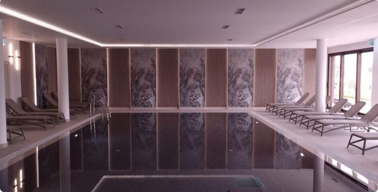 Hotel Nautica 4  Novigrad  opustajuci jesenski odmor od 2 nocenja s polupansionom za dvoje  gratis paket za 1 dijete uz koristenje novouredjenog SPA  Wellness centra