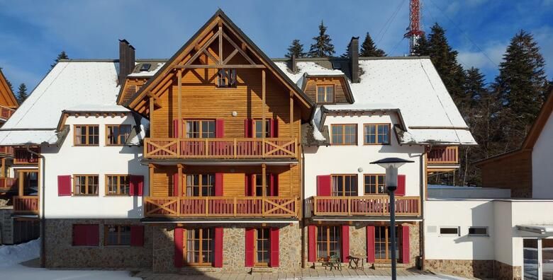 SARENA JESEN NA POHORJU Family Apartments Bolfenk 4  2 nocenja za do 4 osobe u Superior apartmanu uz koristenje unutarnjih grijanih bazena i sauna