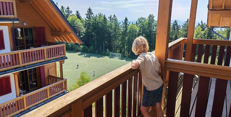 Mariborsko Pohorje Forest Apartmani Videc 3  2 nocenja za do 6 osoba u udobnom apartmanu uz ulaz u bazene kartu energetske rute te najam stapova za nordijsko hodanje